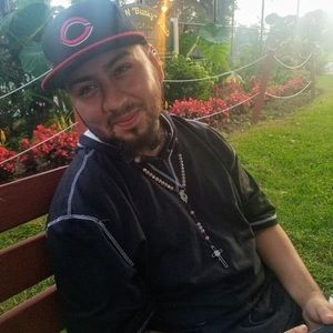 Meet your Posher, Luis